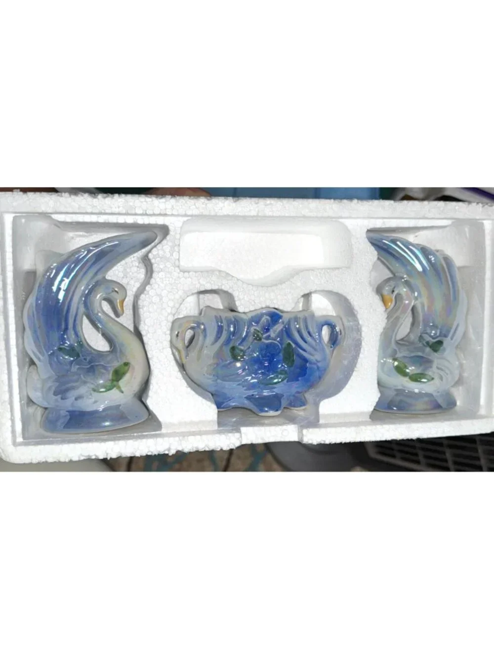 Lustre Vase 3-Piece Set Ceramic Swan Design Iridescent Finish Floral Detailing
